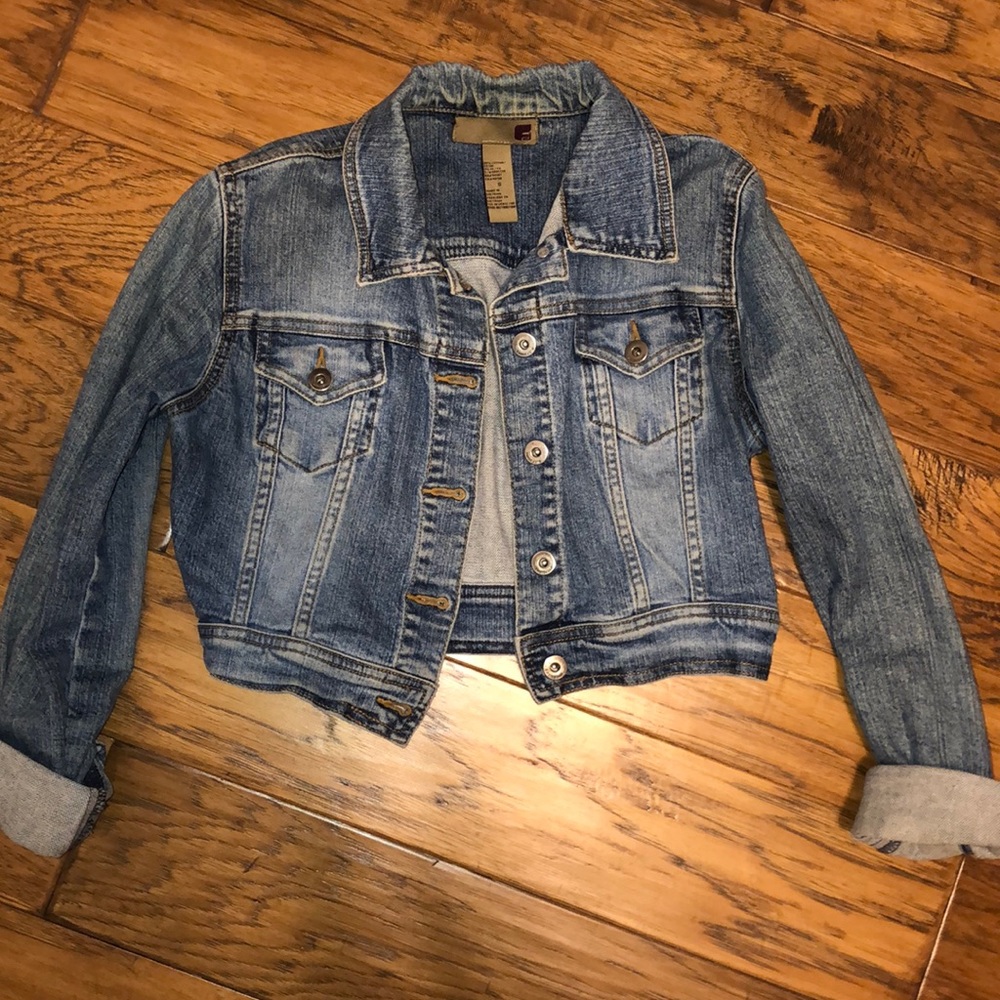 Cropped jean jacket